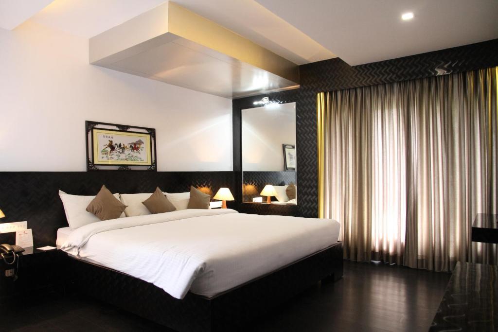 Hotel Gokulam Park Chennai Exterior foto