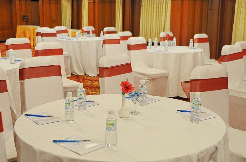 Hotel Gokulam Park Chennai Exterior foto