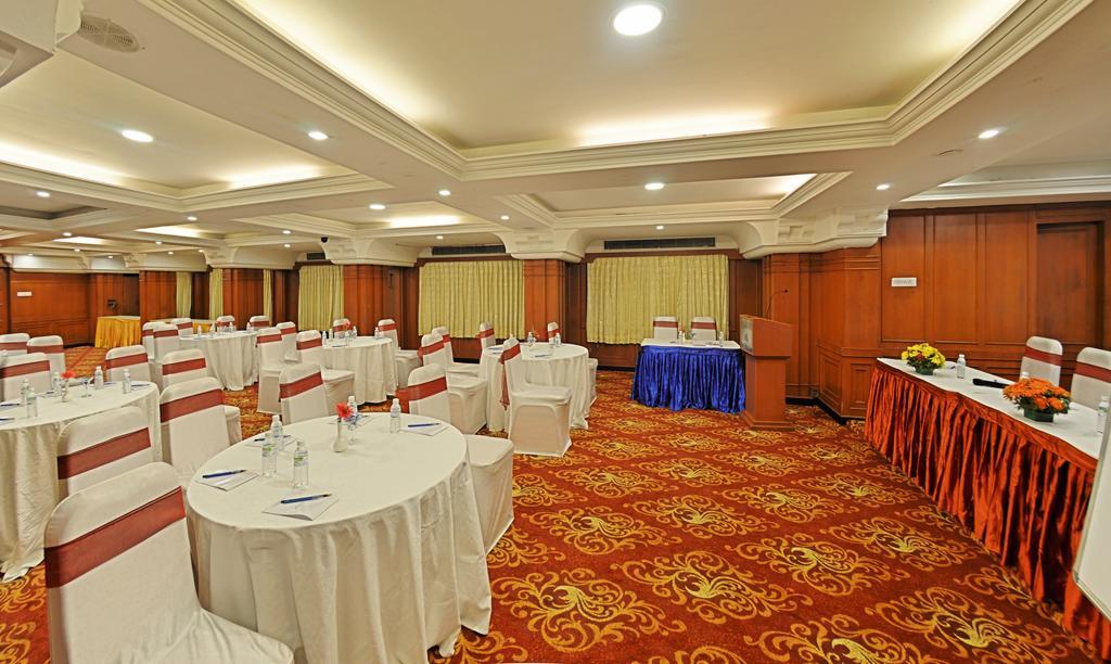 Hotel Gokulam Park Chennai Exterior foto