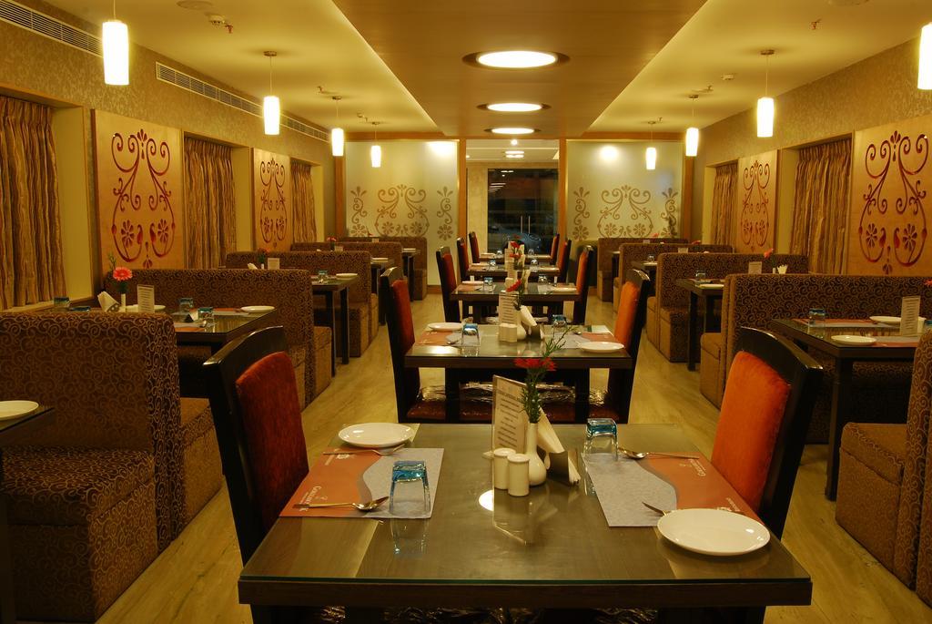 Hotel Gokulam Park Chennai Exterior foto